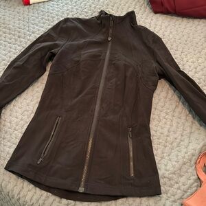 Lululemonn jacket size 6